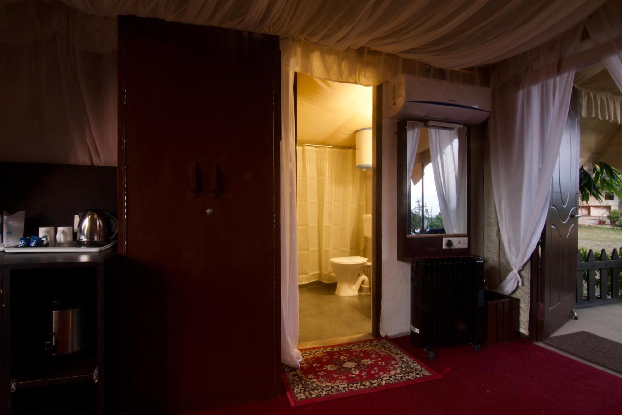 Samskara&Samsara Hotell Lansdowne Rum bild
